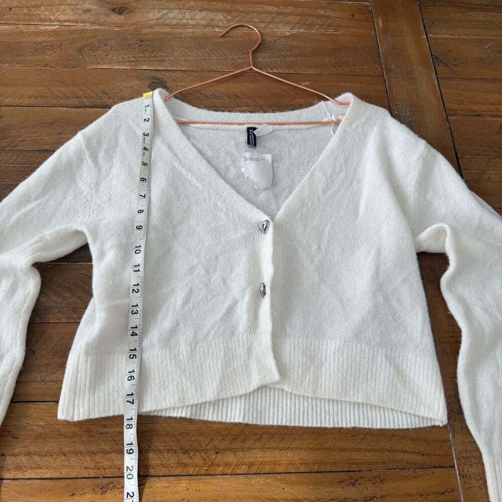 H&M Cream heart Button-Up Cardigan size small - Picture 5 of 6